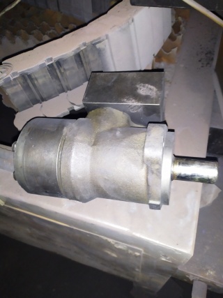 ГИДРОМОТОР ПЛАНЕТАРНЫЙ С КЛАПАННЫМ БЛОКОМ MR250CD1\KPBR-250\1\EAM1  